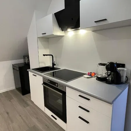 3-zimmer-apartment In Schildesche Lejlighed