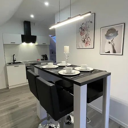 Lejlighed 3-zimmer-apartment In Schildesche *