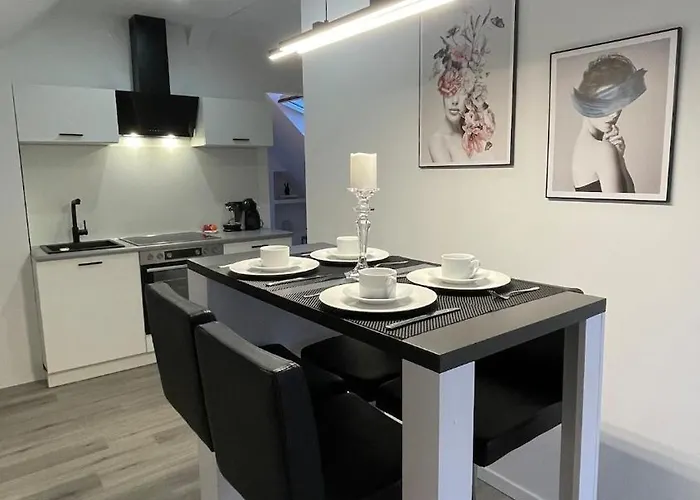 Apartment 3-zimmer-apartment In Schildesche *